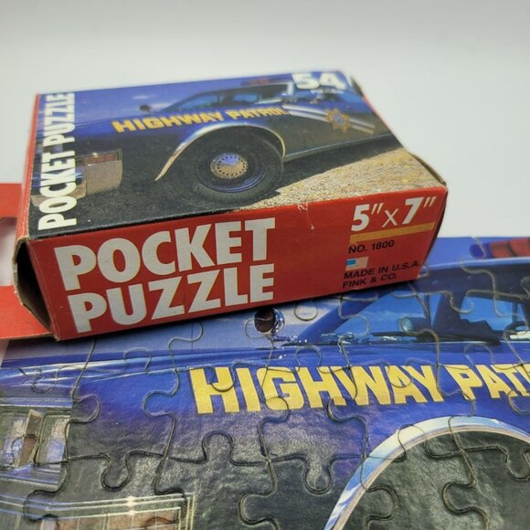 Pocket Puzzle Cop Police Highway Patrol Car 54 Pieces 5 x 7 Small Tiny Vintage - Picture 2 of 10